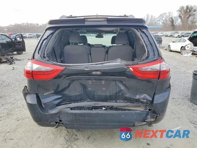 Zdjęcie 6 z 12 samochodu: 2020 TOYOTA SIENNA XLE VIN:5TDYZ3DC4LS063778 - miniatura