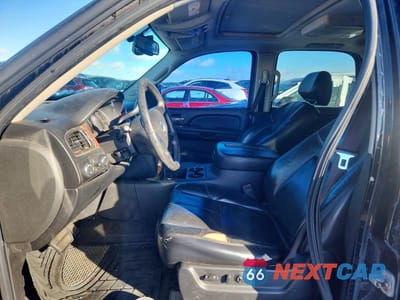 Zdjęcie 7 z 12 samochodu: 2007 CHEVROLET TAHOE K1500 VIN:1GNFK13047R185625 - miniatura