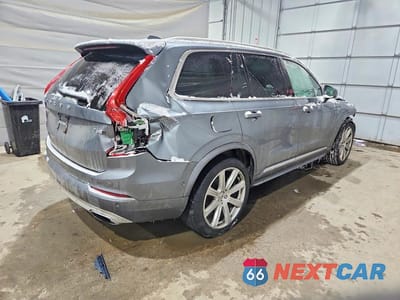 Trzecie zdjęcie samochodu z tyłu: 2019 VOLVO XC90 T6 INSCRIPTION VIN:YV4A22PL7K1444853 - miniatura