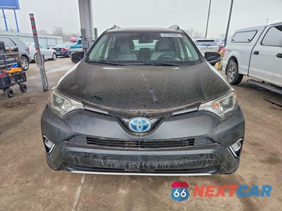 Piąte zdjęcie samochodu w środku: 2017 TOYOTA RAV4 HYBRID XLE VIN:JTMRJREV7HD075831 - miniatura