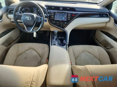 Zdjęcie 8 z 13 samochodu: 2020 TOYOTA CAMRY HYBRID LE VIN:4T1L31AKXLU526509 - miniatura