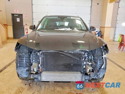 Piąte zdjęcie samochodu w środku: 2021 AUDI Q5 PREMIUM PLUS VIN:WA1BAAFY9M2046245 - miniatura