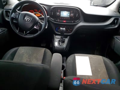 Zdjęcie 8 z 14 samochodu: 2016 RAM PROMASTER CITY VIN:ZFBERFAT7G6C33197 - miniatura