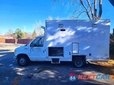 Zdjęcie 6 z 10 samochodu: 1995 FORD ECONOLINE E350 CUTAWAY VAN VIN:1FDKE37H5SHA01586 - miniatura