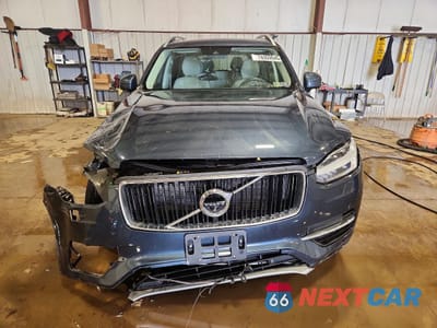 Piąte zdjęcie samochodu w środku: 2019 VOLVO XC90 T6 MOMENTUM VIN:YV4A22PK9K1460852 - miniatura