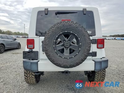 Zdjęcie 6 z 12 samochodu: 2017 JEEP WRANGLER UNLIMITED SAHARA VIN:1C4BJWEG3HL525935 - miniatura