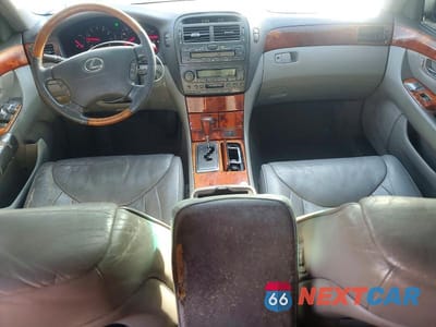 Zdjęcie 8 z 12 samochodu: 2001 LEXUS LS 430 BASE VIN:JTHBN30F310001434 - miniatura