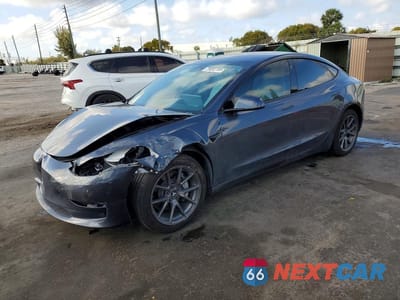 2023 TESLA MODEL 3 5YJ3E1EA7PF383405 - główne zdjęcie licytacji z USA - miniatura
