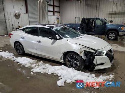 Czwarte zdjęcie samochodu z boku: 2016 NISSAN MAXIMA PLATINUM VIN:1N4AA6AP4GC399980 - miniatura
