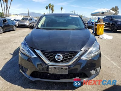 Piąte zdjęcie samochodu w środku: 2017 NISSAN SENTRA SV VIN:3N1AB7AP2HY246278 - miniatura