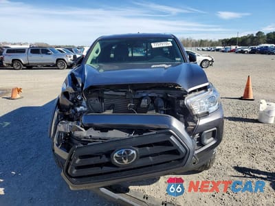 Piąte zdjęcie samochodu w środku: 2022 TOYOTA TACOMA SR V6 VIN:3TYRZ5CN4NT022383 - miniatura