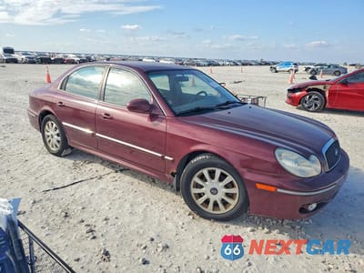 Czwarte zdjęcie samochodu z boku: 2005 HYUNDAI SONATA GLS VIN:KMHWF35H45A110510 - miniatura