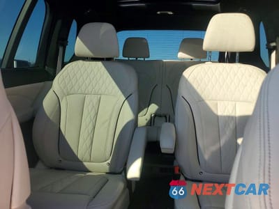 Zdjęcie 10 z 13 samochodu: 2022 BMW X7 M50I VIN:5UXCX6C02N9L77440 - miniatura