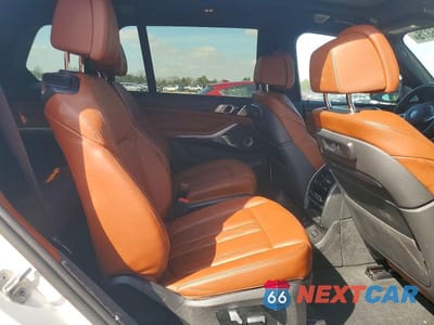 Zdjęcie 11 z 13 samochodu: 2021 BMW X7 M50I VIN:5UXCX6C07M9F81362 - miniatura