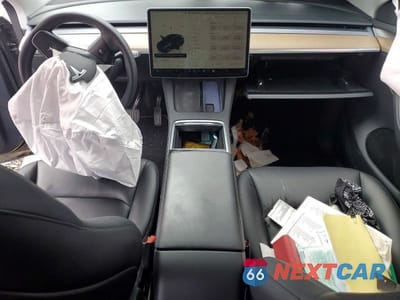 Zdjęcie 8 z 11 samochodu: 2023 TESLA MODEL Y VIN:7SAYGDEE3PA032544 - miniatura