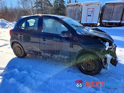 Czwarte zdjęcie samochodu z boku: 2015 NISSAN MICRA VIN:3N1CK3CP6FL244509 - miniatura