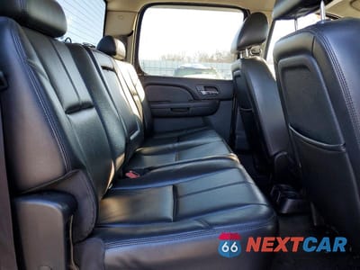 Zdjęcie 10 z 12 samochodu: 2011 GMC SIERRA K2500 SLT VIN:1GT121C86BF259100 - miniatura