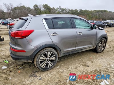 Trzecie zdjęcie samochodu z tyłu: 2016 KIA SPORTAGE EX VIN:KNDPC3AC8G7815404 - miniatura