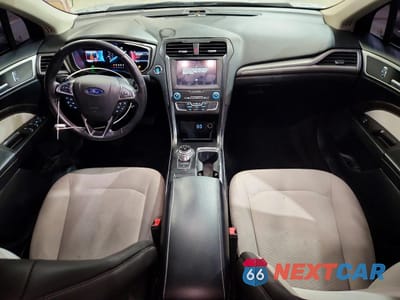 Zdjęcie 8 z 12 samochodu: 2019 FORD FUSION SE VIN:3FA6P0HD0KR126459 - miniatura