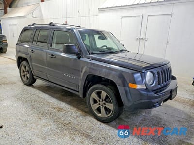 Czwarte zdjęcie samochodu z boku: 2015 JEEP PATRIOT LATITUDE VIN:1C4NJRFB2FD120030 - miniatura