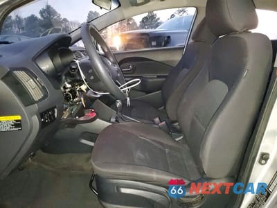 Zdjęcie 7 z 12 samochodu: 2013 KIA RIO LX VIN:KNADM4A38D6282815 - miniatura