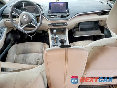 Zdjęcie 8 z 12 samochodu: 2019 NISSAN ALTIMA SV VIN:1N4BL4DV4KC105712 - miniatura