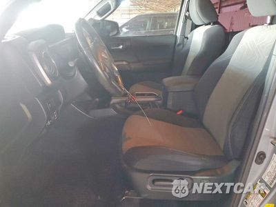 Zdjęcie 7 z 11 samochodu: 2021 TOYOTA TACOMA TRD SPORT VIN:3TMAZ5CN6MM140443 - miniatura