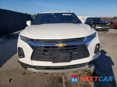 Piąte zdjęcie samochodu w środku: 2021 CHEVROLET BLAZER 3LT VIN:3GNKBJRS3MS508286 - miniatura