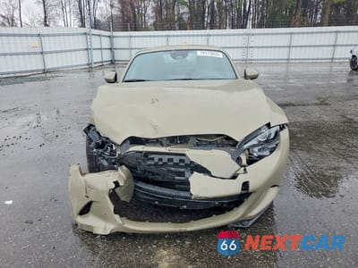 Piąte zdjęcie samochodu w środku: 2024 MAZDA MX-5 MIATA GRAND TOURING VIN:JM1NDAM77R0607839 - miniatura