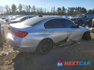 Trzecie zdjęcie samochodu z tyłu: 2015 BMW 335 XI VIN:WBA3B9C53FF589292 - miniatura