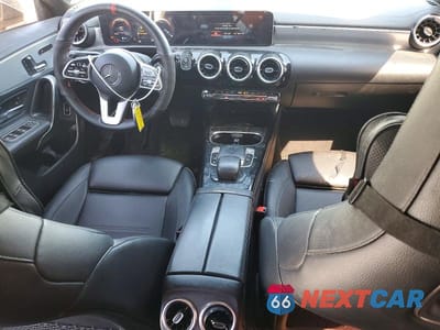 Zdjęcie 8 z 12 samochodu: 2020 MERCEDES-BENZ CLA 250 VIN:WDD5J4GBXLN060687 - miniatura