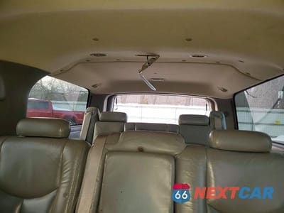 Zdjęcie 10 z 13 samochodu: 2003 GMC YUKON XL DENALI VIN:1GKFK66U33J293798 - miniatura