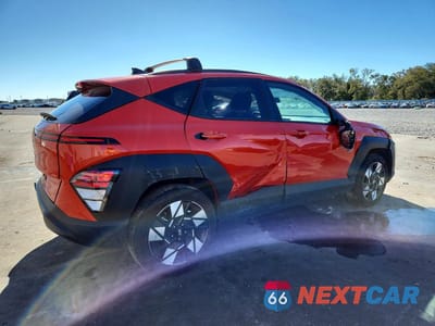Trzecie zdjęcie samochodu z tyłu: 2025 HYUNDAI KONA SEL VIN:KM8HB3AB9SU325364 - miniatura