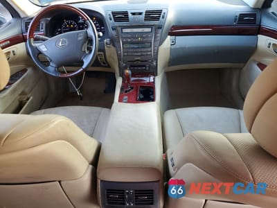 Zdjęcie 8 z 12 samochodu: 2007 LEXUS LS 460 BASE VIN:JTHBL46F675014497 - miniatura