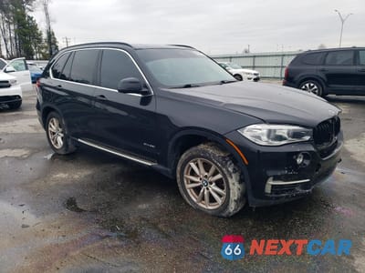Czwarte zdjęcie samochodu z boku: 2015 BMW X5 XDRIVE35I VIN:5UXKR0C59F0K60183 - miniatura