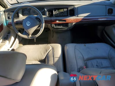 Zdjęcie 8 z 13 samochodu: 2002 MERCURY GRAND MARQUIS LS VIN:2MEFM75W32X626049 - miniatura