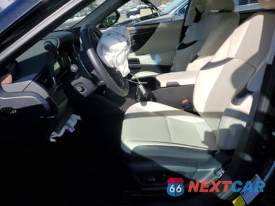Zdjęcie 7 z 12 samochodu: 2024 LEXUS ES 350 VIN:58ADZ1B18RU175982 - miniatura
