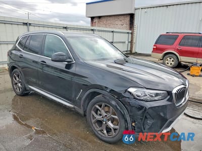 Czwarte zdjęcie samochodu z boku: 2022 BMW X3 SDRIVE30I VIN:5UX43DP00N9J81608 - miniatura