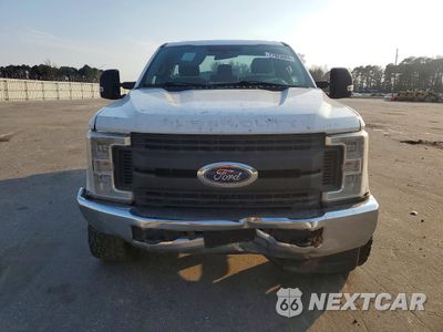 Piąte zdjęcie samochodu w środku: 2018 FORD F350 SUPER DUTY VIN:1FTRF3B63JEB53727 - miniatura