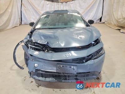 Piąte zdjęcie samochodu w środku: 2025 TOYOTA PRIUS LE VIN:JTDACAAU4S3049688 - miniatura