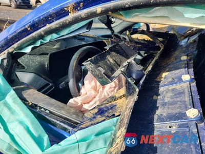 Zdjęcie 8 z 11 samochodu: 2025 BMW Motorrad 228XI VIN:WBA23GG09S7S46972 - miniatura