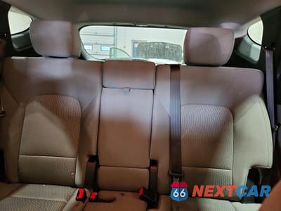 Zdjęcie 10 z 12 samochodu: 2018 HYUNDAI SANTA FE SPORT VIN:5NMZT3LB6JH073601 - miniatura