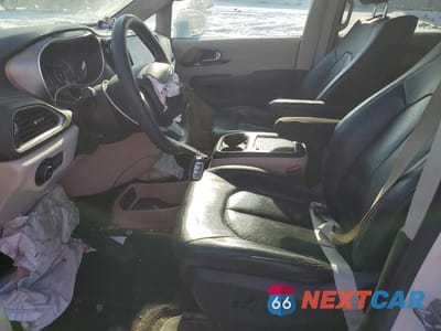 Zdjęcie 7 z 12 samochodu: 2022 CHRYSLER PACIFICA TOURING L VIN:2C4RC1BG5NR140072 - miniatura