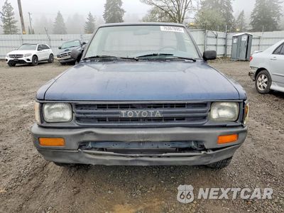 Piąte zdjęcie samochodu w środku: 1991 TOYOTA PICKUP 1/2 TON SHORT WHEELBASE VIN:JT4RN81A2M5128456 - miniatura