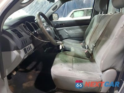 Zdjęcie 7 z 12 samochodu: 2012 TOYOTA TACOMA BASE VIN:5TFNX4CN3CX012297 - miniatura
