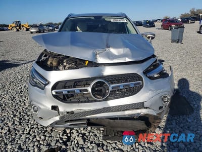 Piąte zdjęcie samochodu w środku: 2021 MERCEDES-BENZ GLA 250 VIN:W1N4N4GBXMJ163233 - miniatura