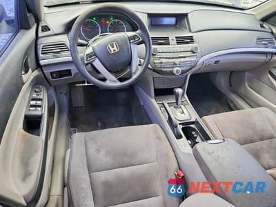 Zdjęcie 8 z 12 samochodu: 2011 HONDA ACCORD LX VIN:1HGCP2F35BA087284 - miniatura