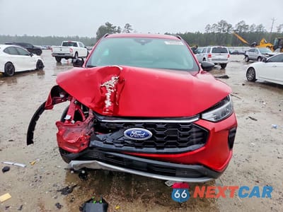 Piąte zdjęcie samochodu w środku: 2025 FORD ESCAPE ST LINE VIN:1FMCU0MN7SUA24259 - miniatura