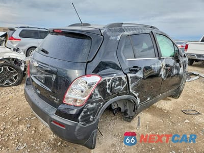 Trzecie zdjęcie samochodu z tyłu: 2015 CHEVROLET TRAX 1LT VIN:3GNCJRSB8FL228117 - miniatura