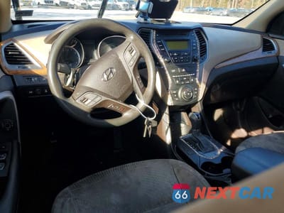 Zdjęcie 8 z 12 samochodu: 2015 HYUNDAI SANTA FE SPORT 2.4L VIN:5XYZTDLB2FG256405 - miniatura
